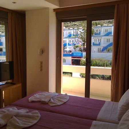 Maria Apartments Agia Pelagia  Buitenkant foto